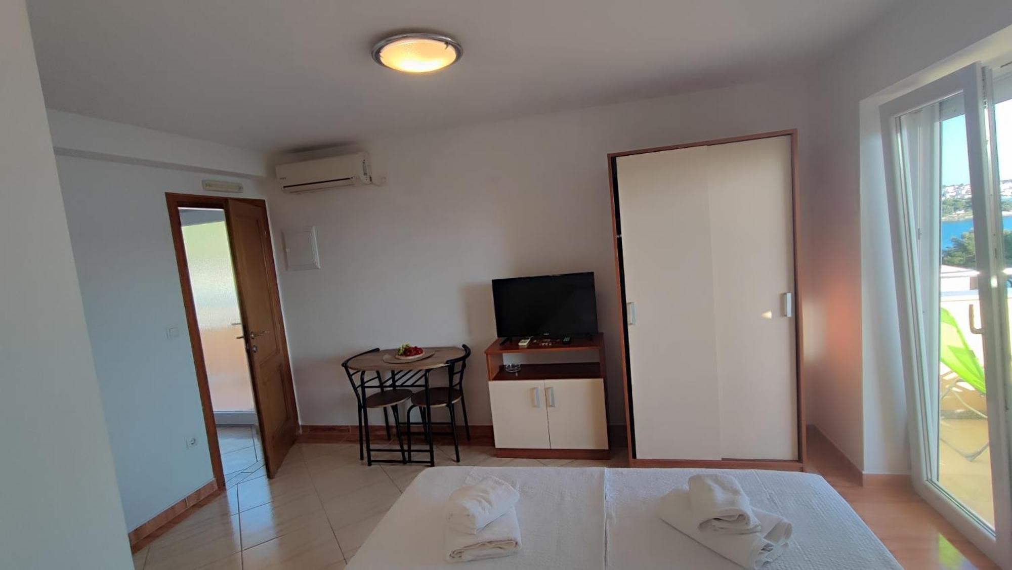 Villa Penava, Private Beach, Pool And 7Min To Trogir Pokoj fotografie